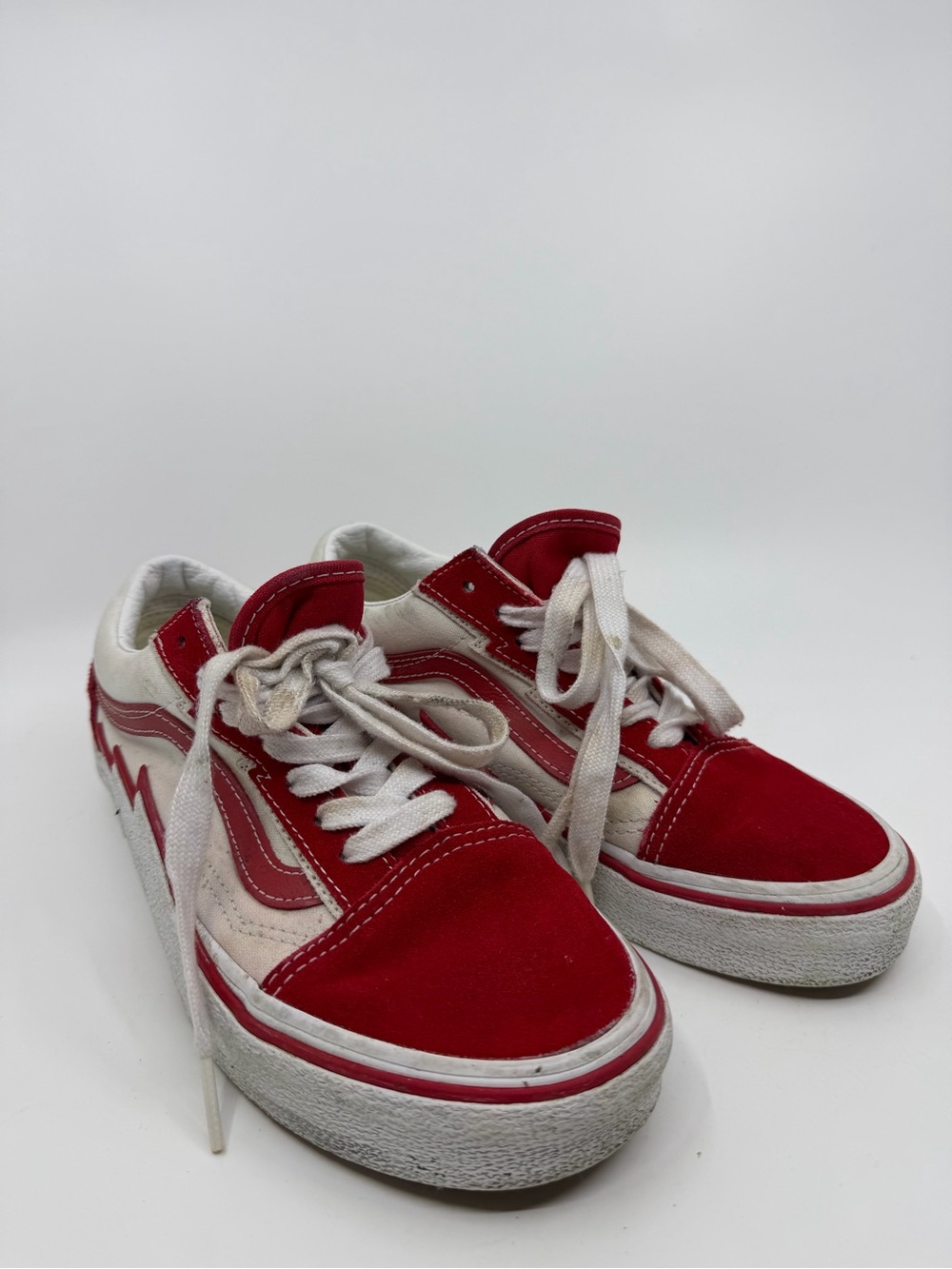 Vans Old Skool Bolt Red White Lightning Sneakers Women’s 6.5 / Men’s 5